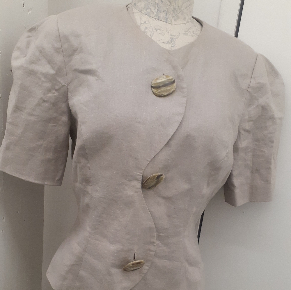 Stylish Asymmetrical Button 100% Linen Blazer Camel Tan Jacket Womens 10